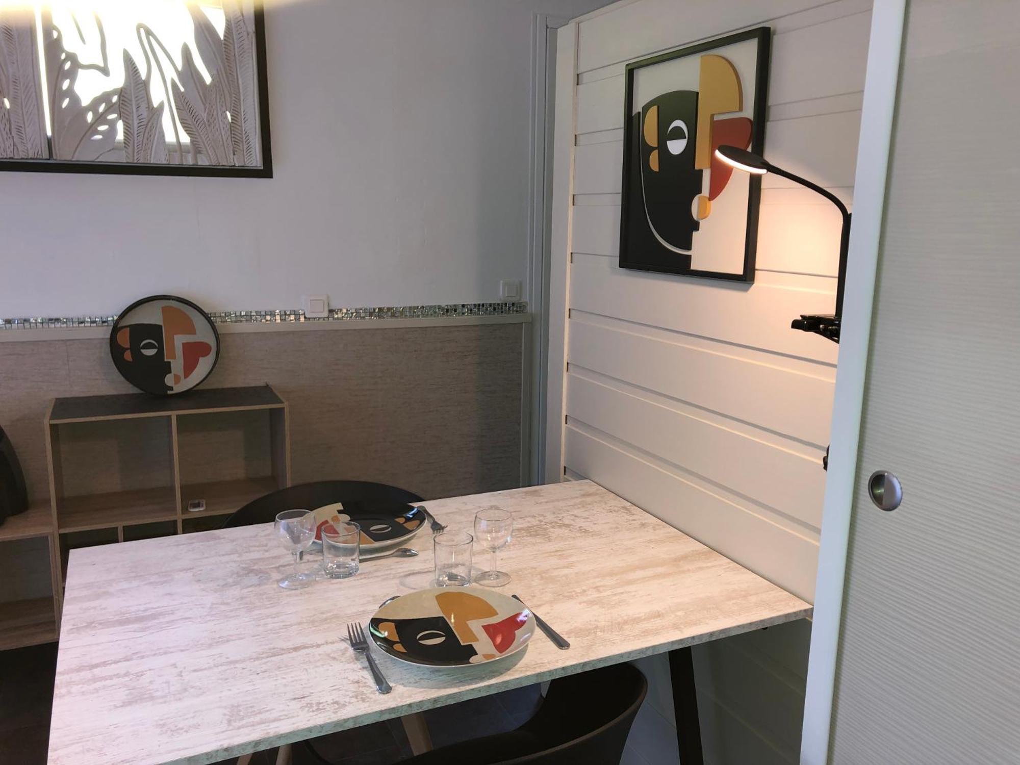 2 Pieces Independant Avec Son Jardinet Prive Ξενοδοχείο Borgo  Εξωτερικό φωτογραφία